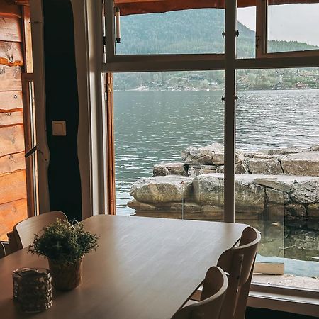 Preikestolen Panorama - Seaside Apartments เยอร์เปอลันด์ ภายนอก รูปภาพ