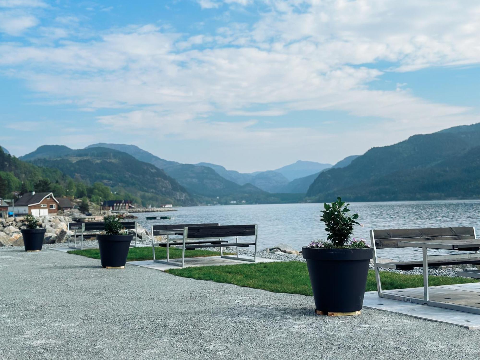 Preikestolen Panorama - Seaside Apartments เยอร์เปอลันด์ ภายนอก รูปภาพ