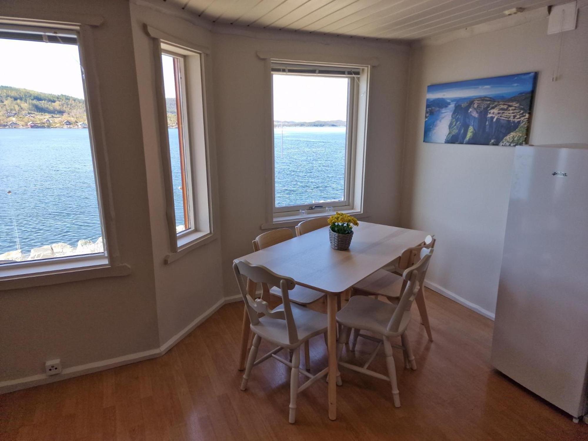 Preikestolen Panorama - Seaside Apartments เยอร์เปอลันด์ ห้อง รูปภาพ