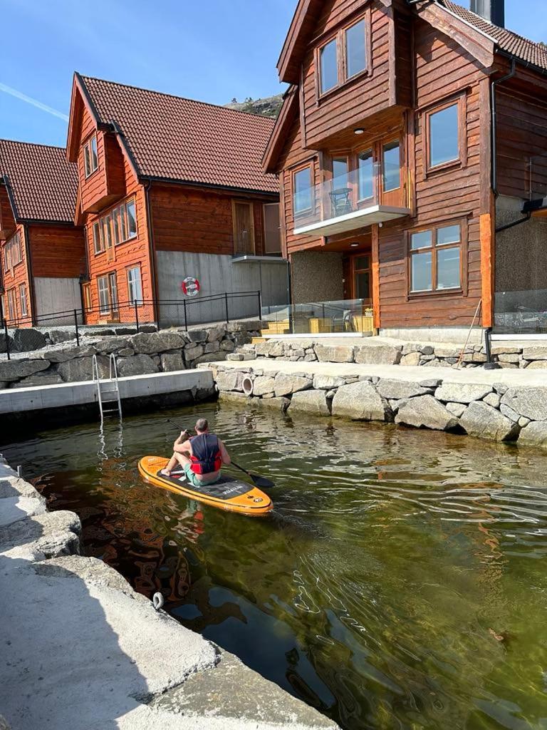 Preikestolen Panorama - Seaside Apartments เยอร์เปอลันด์ ภายนอก รูปภาพ