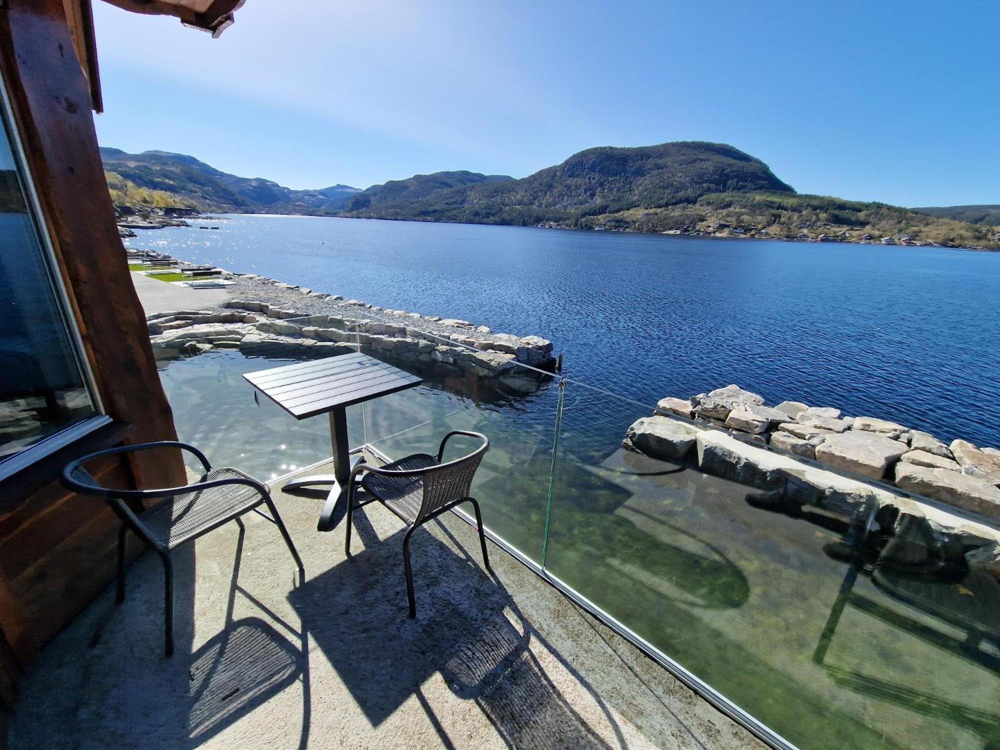 Preikestolen Panorama - Seaside Apartments เยอร์เปอลันด์ ภายนอก รูปภาพ